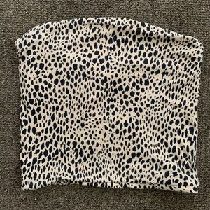 BRANDY MELVILLE CHEETAH PRINT TUBE TOP